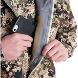 Stow away your phone while in the field while maintaining ease of access.